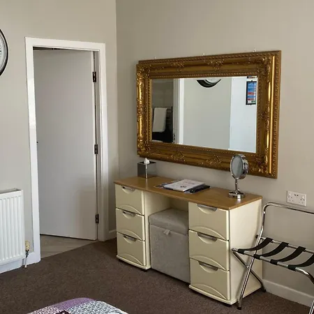 Fox Lodge Blackpool Room photo