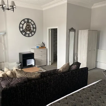 Fox Lodge Blackpool Room photo