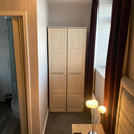 Fox Lodge Blackpool Room photo