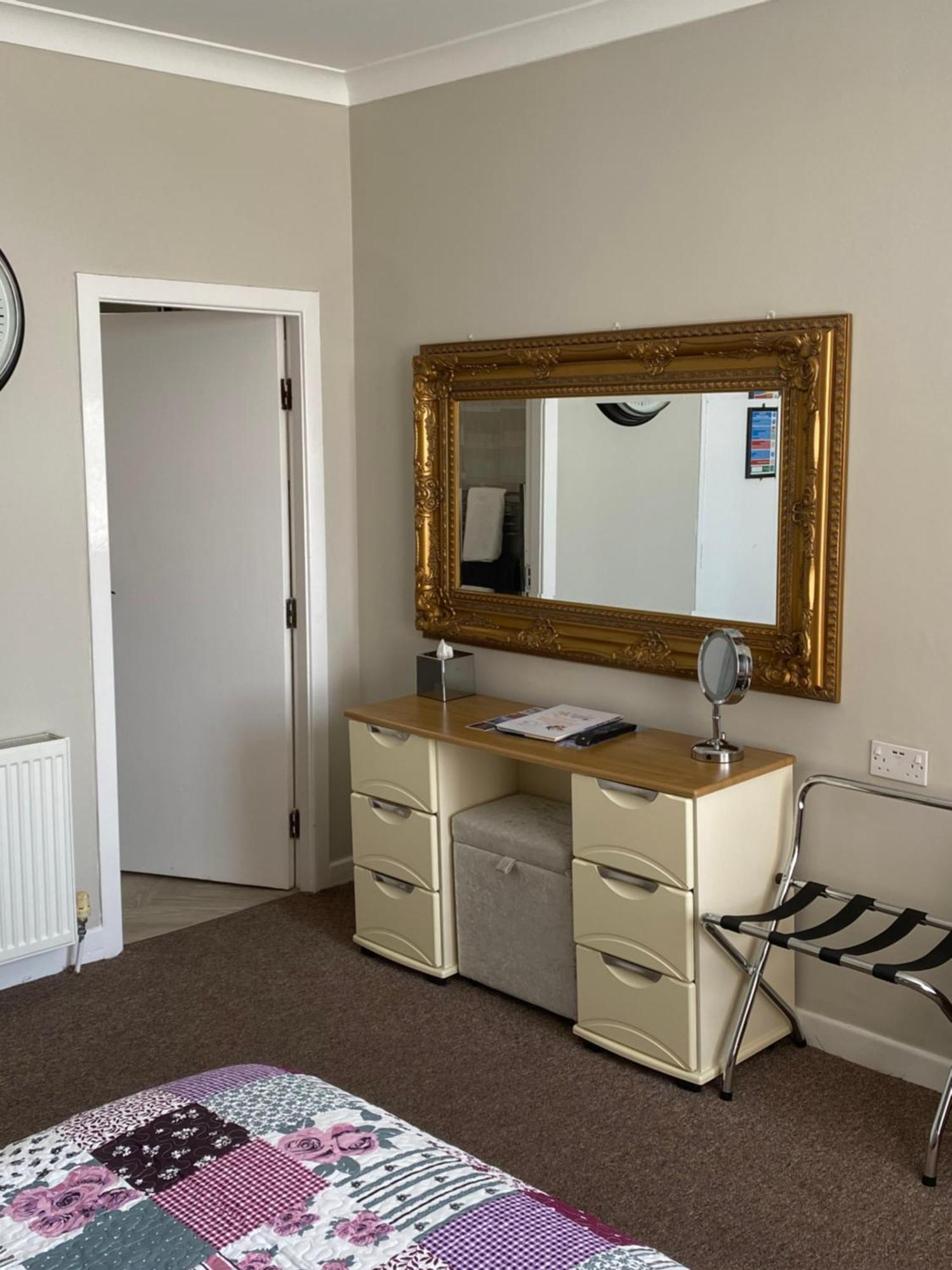 Bed & Breakfast Fox Blackpool